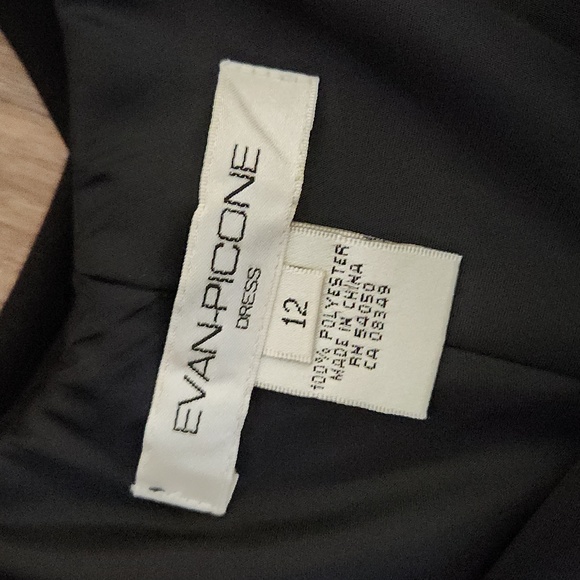 Evan Picone Formal Dress - Picture 4 of 4